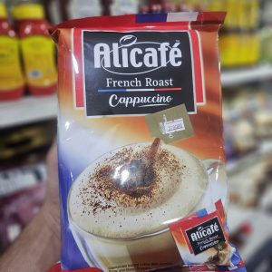 کاپوچینو علی کافه